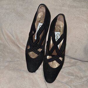 Like New Gabor International Black Leather Suede Low Heel Pumps SZ 4